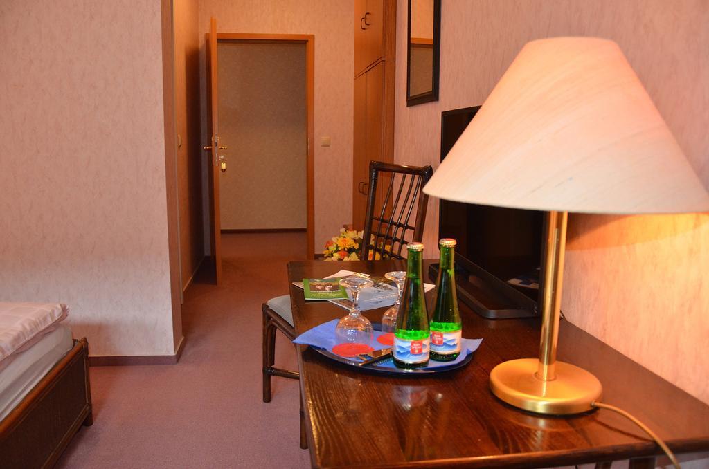 Inn Zur Hallenburg 3*